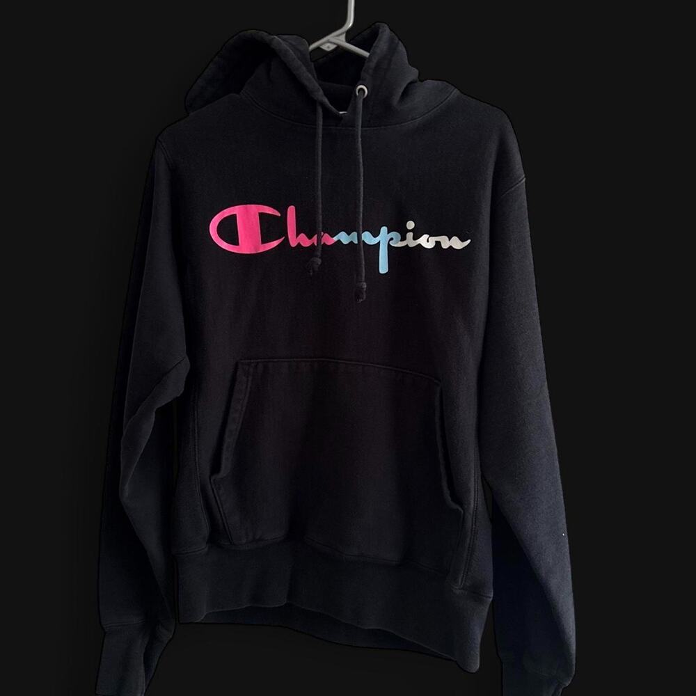 Black champion hoodie with pink